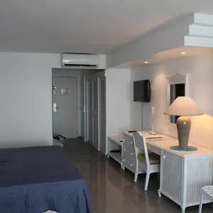 https://face-a-la-mer-standing-et-relaxation.comcaribbean.com