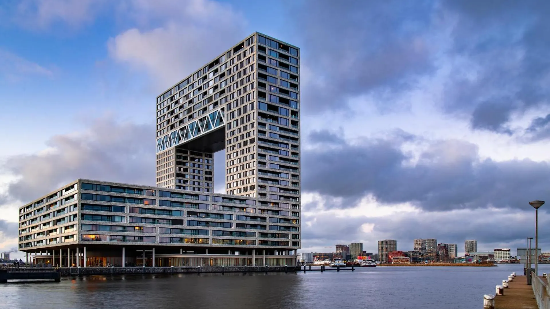 Eric Voekel Boutique Apartments - Riverfront Suites Amsterdam Netherlands