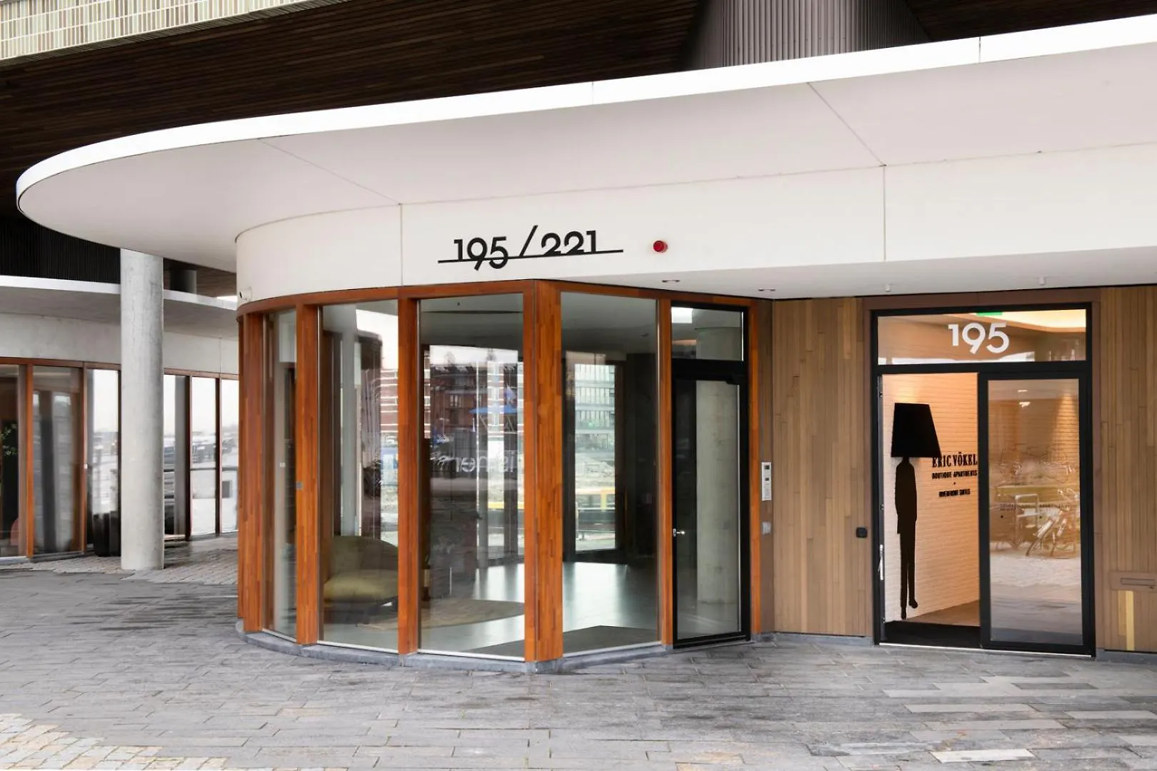 Eric Voekel Boutique Apartments - Riverfront Suites Amsterdam Netherlands