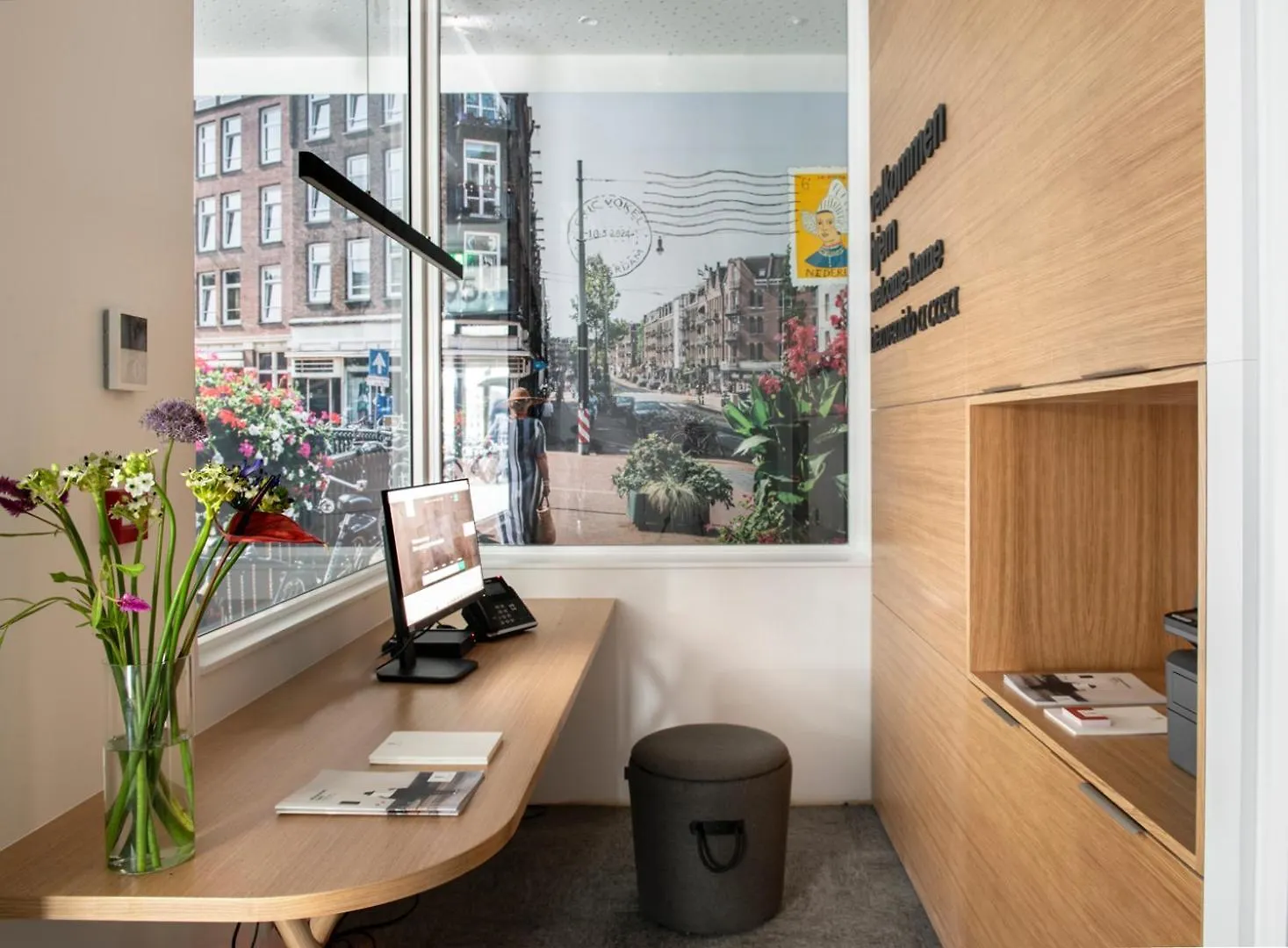 Eric Voekel Boutique Apartments - Riverfront Suites Amsterdam Netherlands