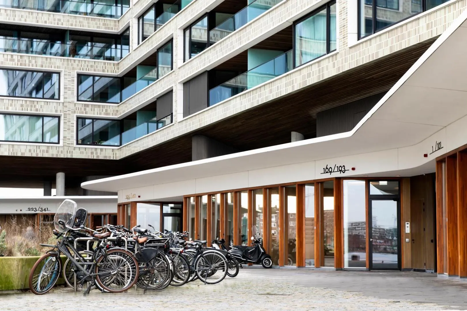 Eric Voekel Boutique Apartments - Riverfront Suites Amsterdam